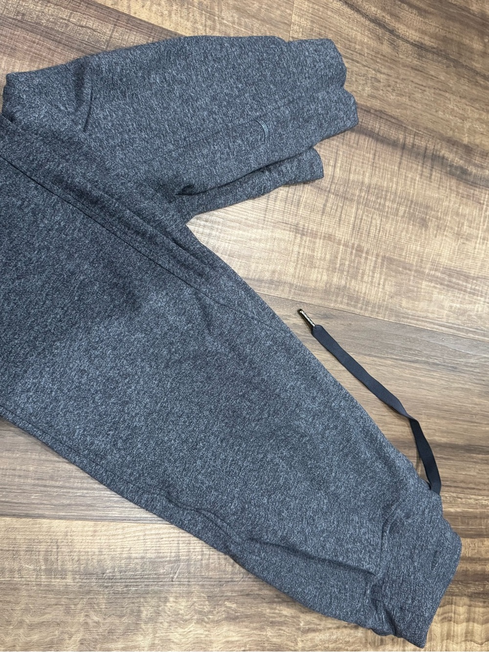 Lululemon joggers - Picture 2 of 2